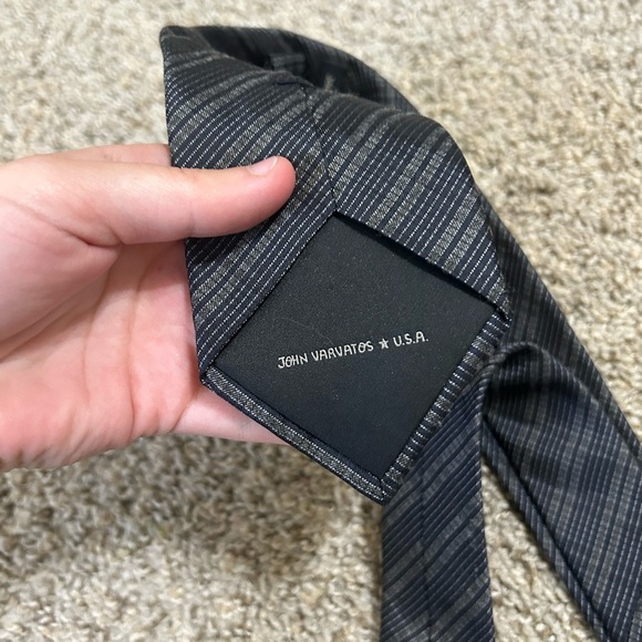 John Varatos Silk Blend Business Black/gray Tie Travel USA Casual Wedding Party - Picture 6 of 6